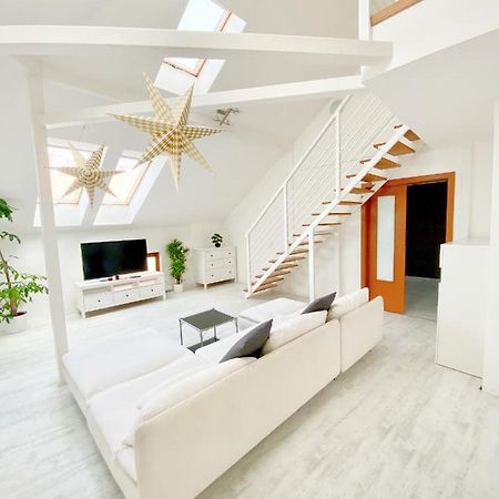 Loft With Rooftop And Free Parking In Garage บูดาเปสต์ ภายนอก รูปภาพ